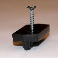 Клипса монтажная пластиковая без шурупа Derevoplast в Обнинске